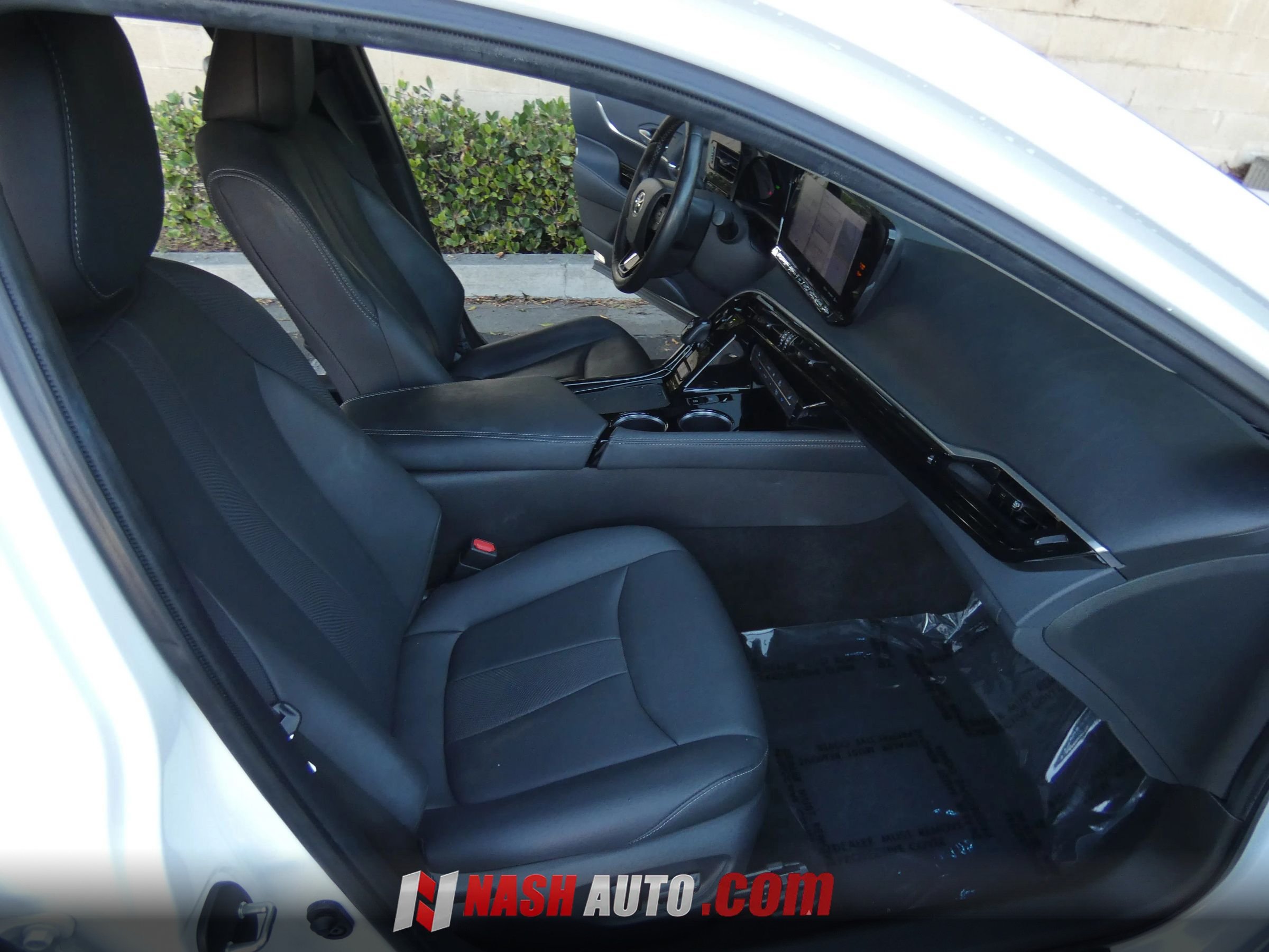 Used 2022 Toyota Mirai w/ Advanced Technology Package RWD image 28