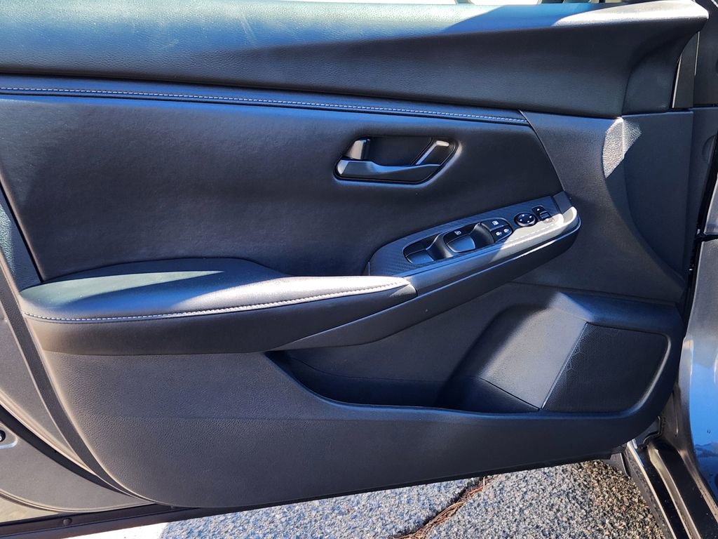 Used 2025 Nissan Sentra S image 8