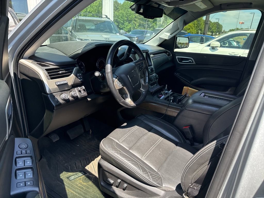 Used 2019 GMC Yukon Denali AWD/4WD image 5