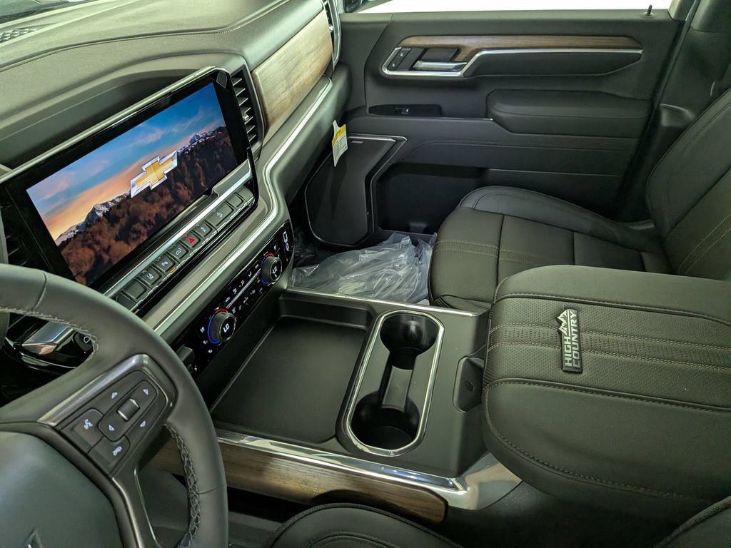 New 2026 Chevrolet Silverado 2500 High Country w/ High Country Premium Package AWD/4WD image 24