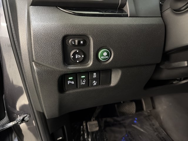 Used 2017 Honda Pilot Touring image 35