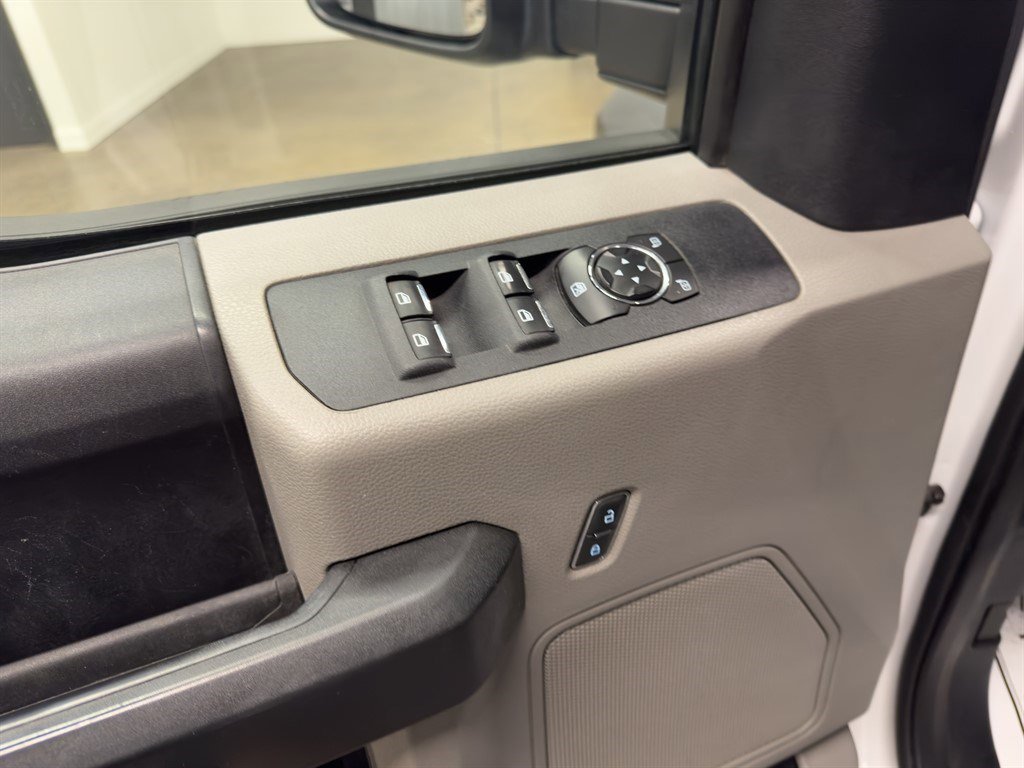 Used 2019 Ford F450 XL w/ Power Equipment Group image 32