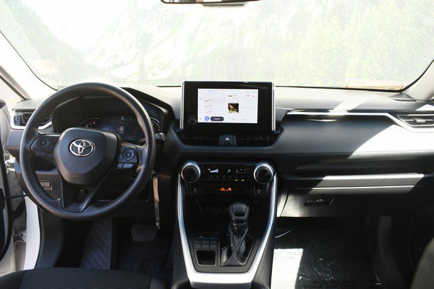Certified 2024 Toyota RAV4 LE AWD/4WD image 18