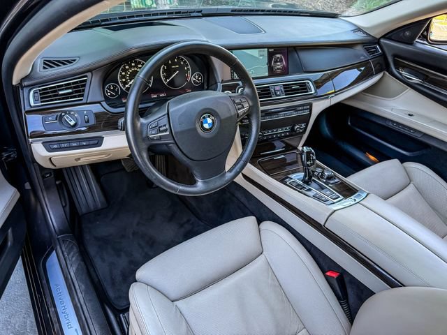 Used 2011 BMW ActiveHybrid 7 Li RWD image 5