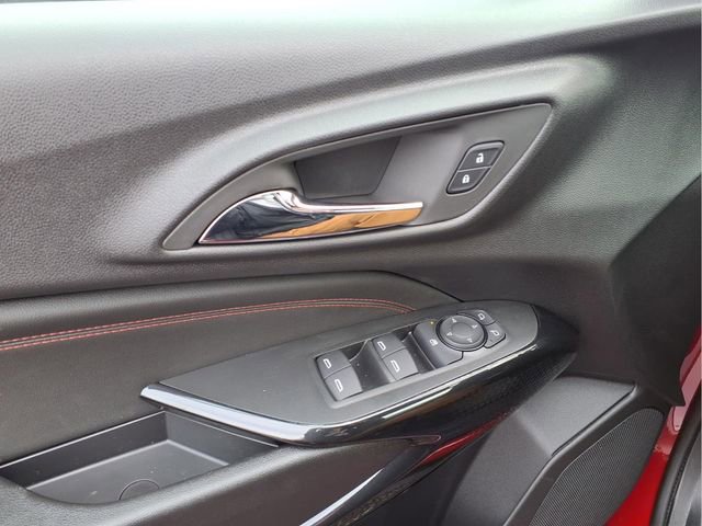 New 2026 Chevrolet Trax RS w/ Sunroof Package image 13