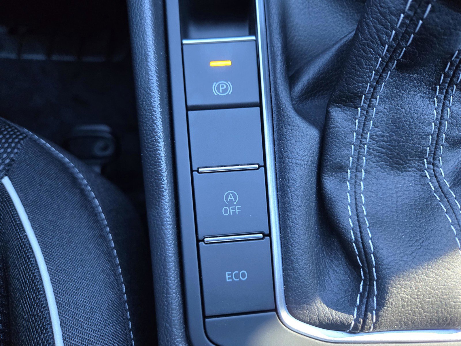 Used 2024 Volkswagen Jetta Sport image 27