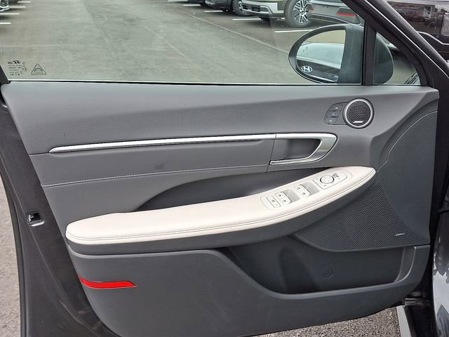 Used 2022 Hyundai Sonata Limited image 12