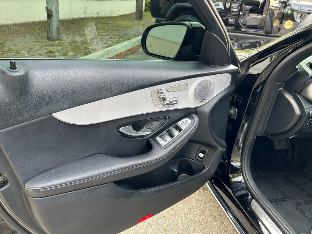 Used 2021 Mercedes-Benz C 300 Sedan image 15