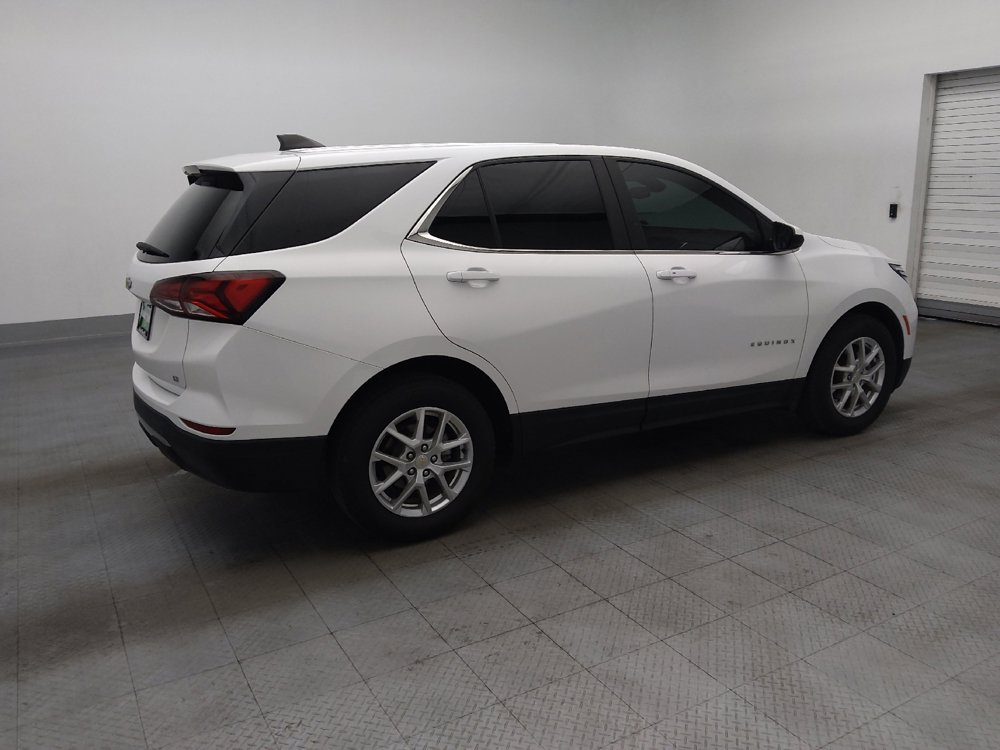 Used 2022 Chevrolet Equinox LT FWD image 10