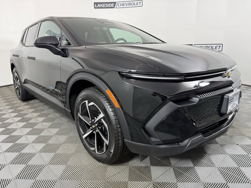 New 2026 Chevrolet Equinox EV LT image 8