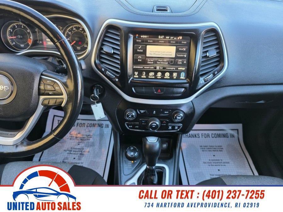 Used 2014 Jeep Cherokee Latitude w/ Cold Weather Group AWD/4WD image 15