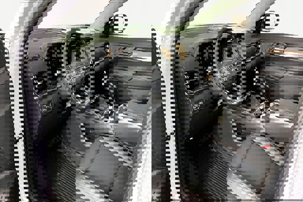 New 2026 GMC Terrain Denali w/ LPO, Floor Liner Package image 8