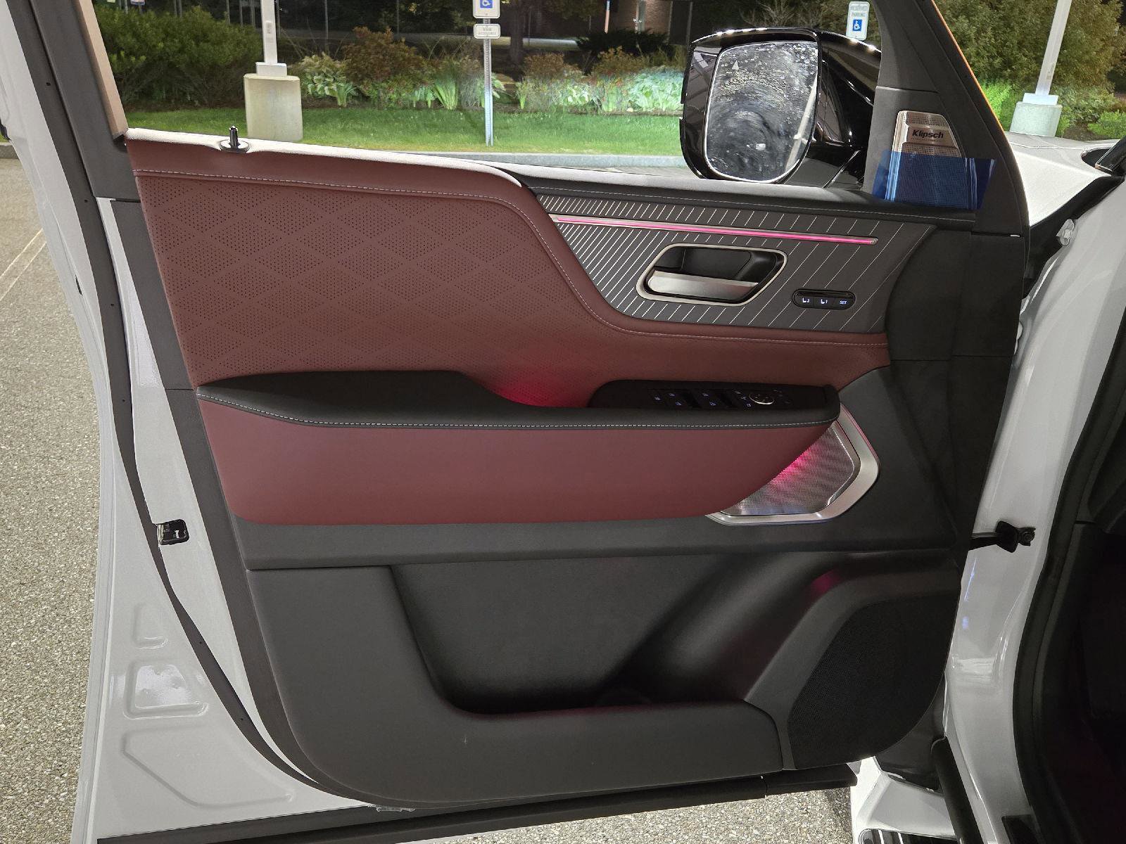 New 2026 INFINITI QX80 Autograph image 8