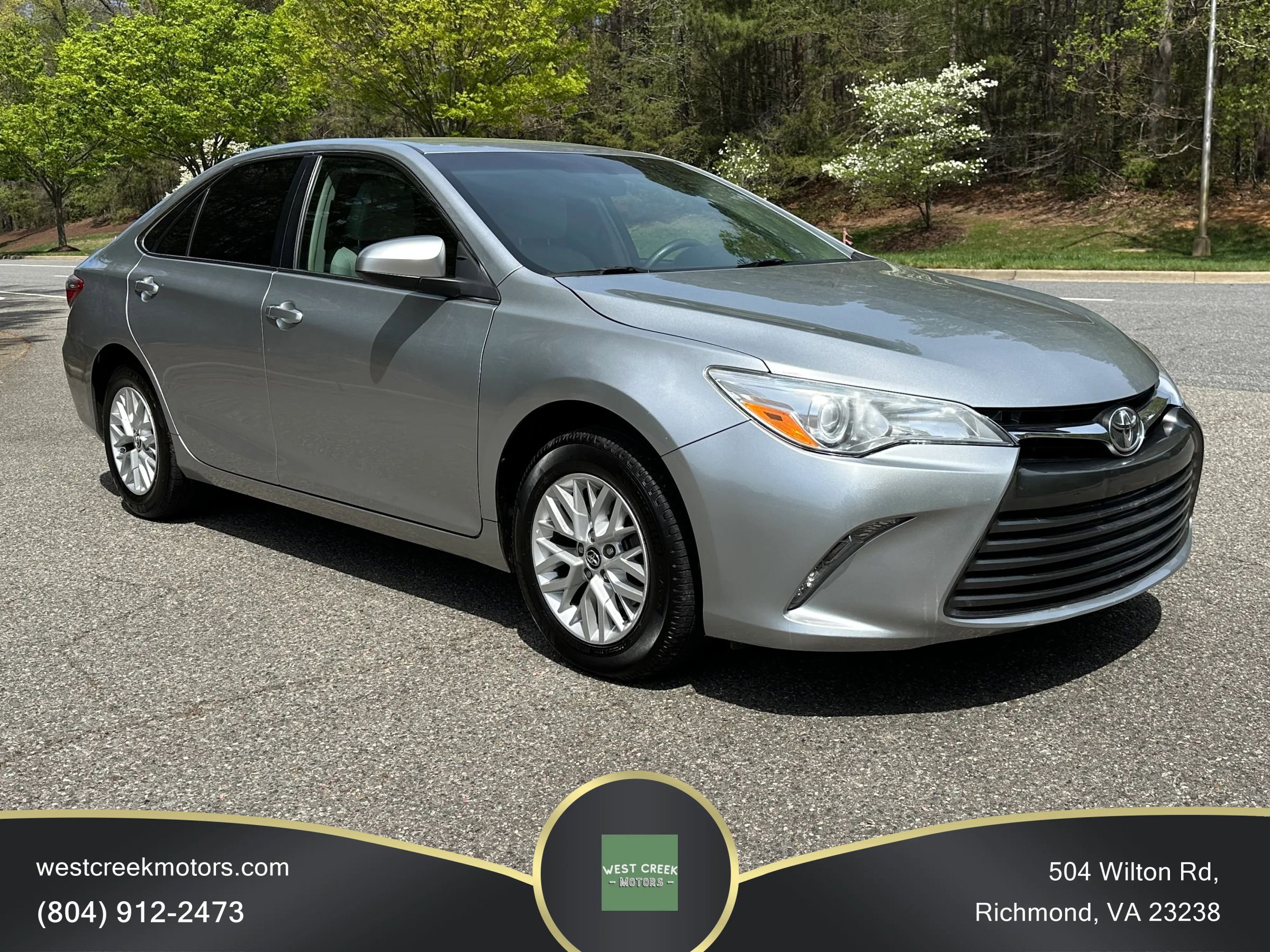 Used 2017 Toyota Camry LE image 2