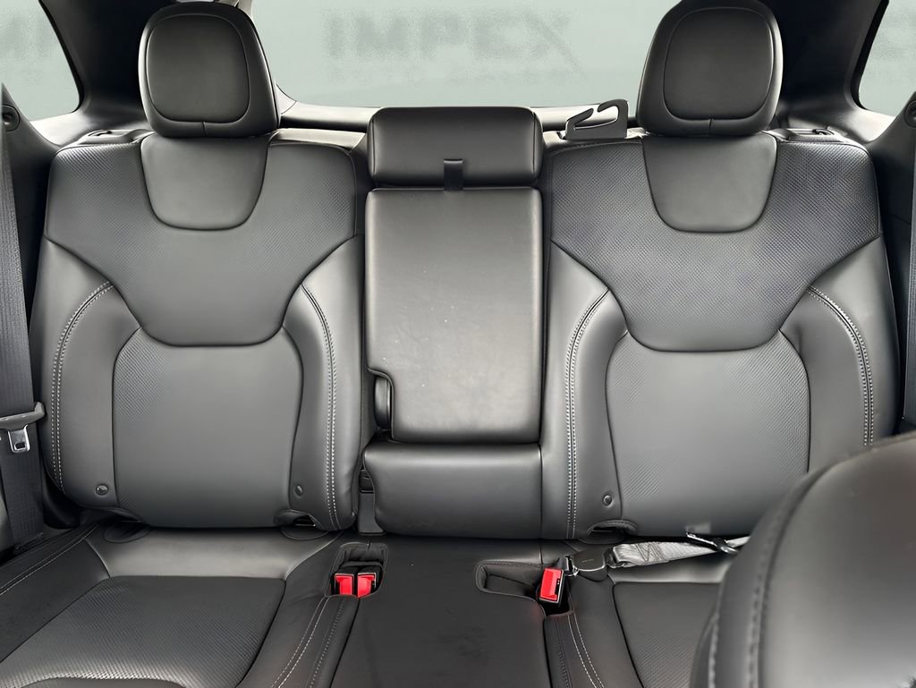 Used 2019 Jeep Cherokee Limited FWD image 12