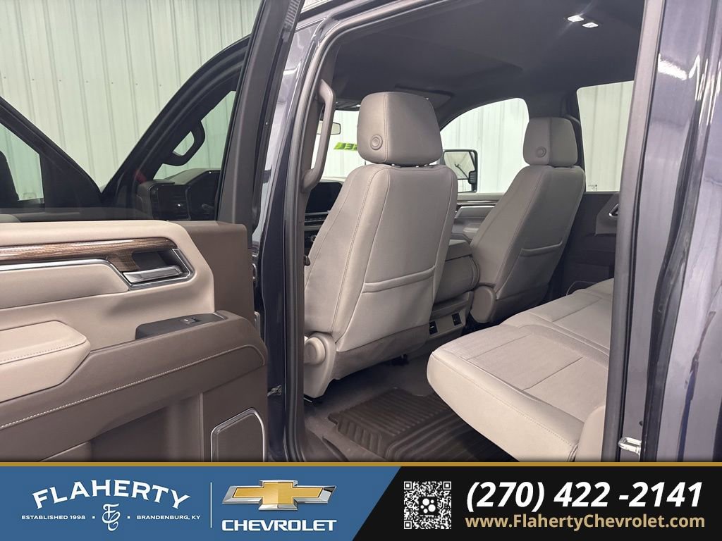 Used 2024 Chevrolet Silverado 2500 LT image 11