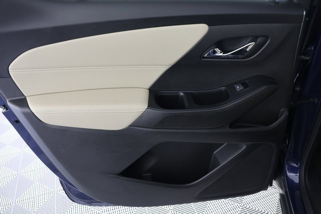 Used 2023 Chevrolet Traverse LT w/ LPO, Cargo Package image 27