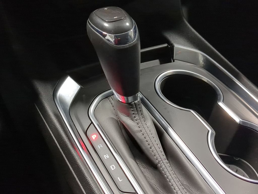 Used 2020 Chevrolet Traverse LS image 41