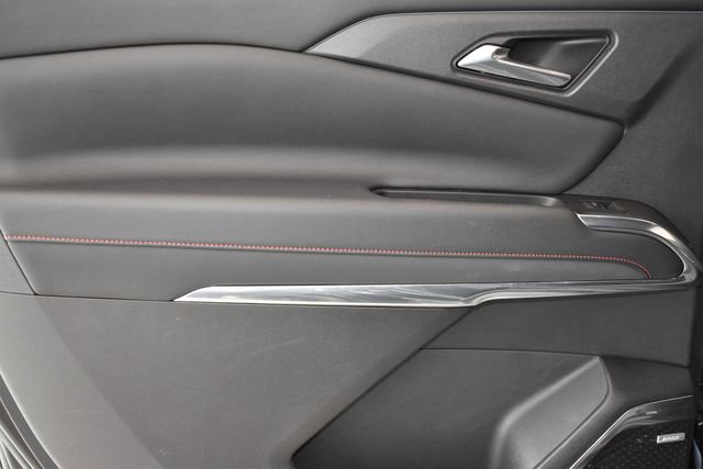 Used 2024 Chevrolet Traverse RS w/ LPO, Floor Liner Package AWD/4WD image 21