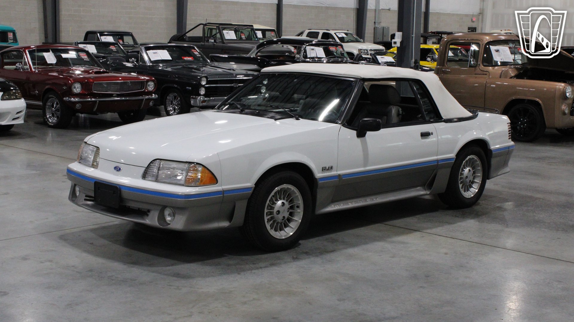 Used 1988 Ford Mustang GT RWD image 12