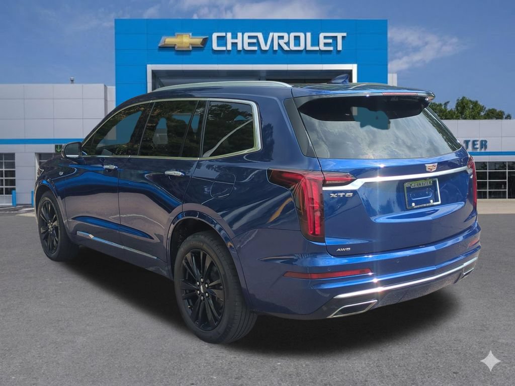 Used 2023 Cadillac XT6 Premium Luxury w/ Platinum Package AWD/4WD image 4