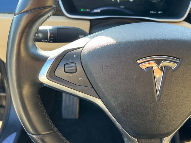 Used 2016 Tesla Model S 70D image 21