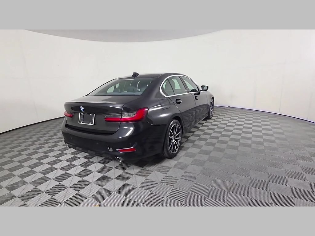 Used 2020 BMW 330i Sedan w/ Driving Assistance Package RWD image 40