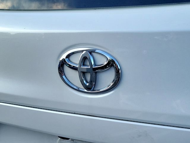 Used 2022 Toyota Corolla Cross L FWD image 9