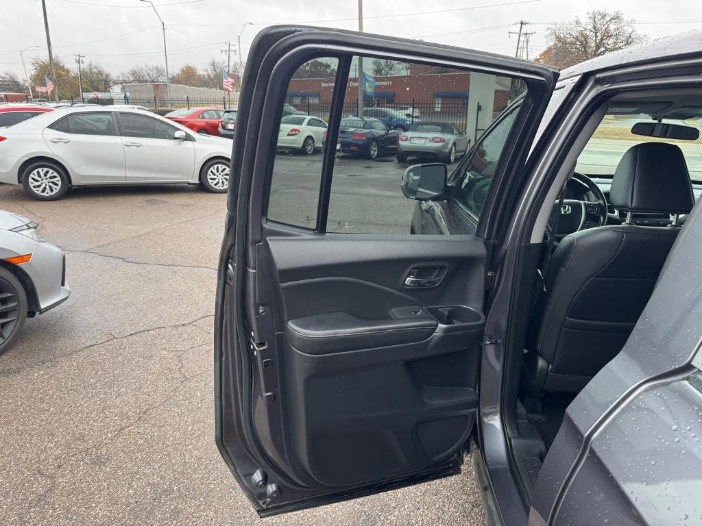 Used 2018 Honda Ridgeline RTL image 14