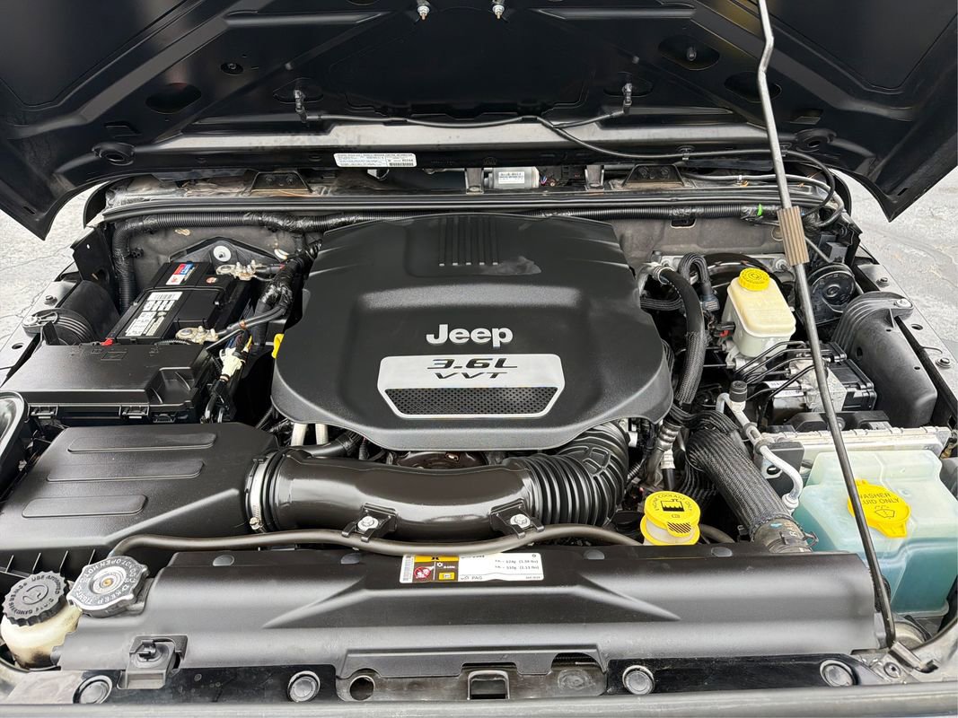 Used 2013 Jeep Wrangler Sport w/ Connectivity Group image 24