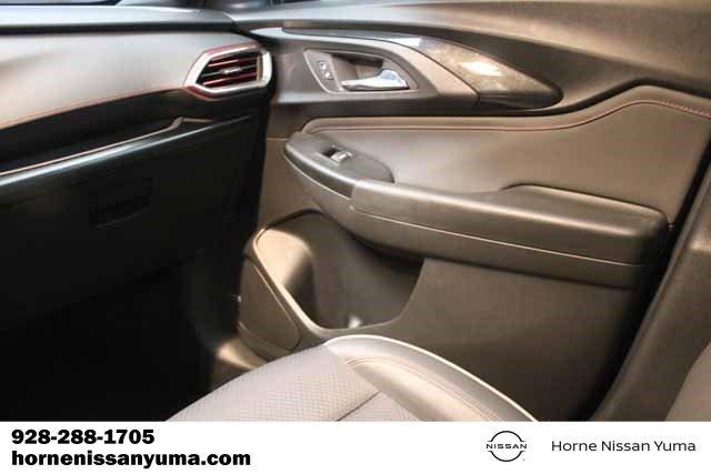 Used 2023 Chevrolet TrailBlazer RS w/ Sun and Liftgate Package image 11