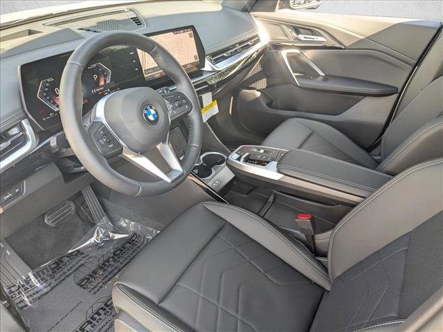 Certified 2025 BMW X1 xDrive28i w/ Technology Package image 3
