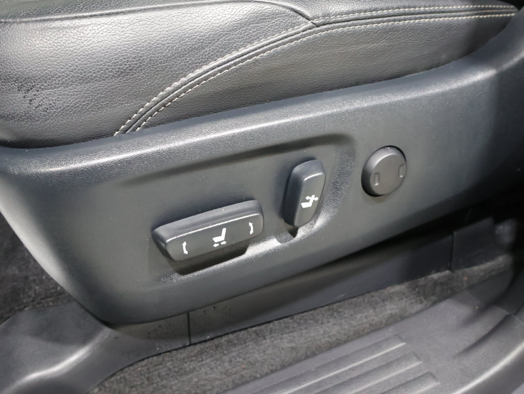 Used 2024 Toyota 4Runner Limited AWD/4WD image 12