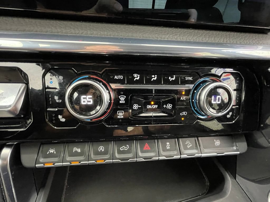 Used 2023 GMC Sierra 1500 Denali AWD/4WD image 30