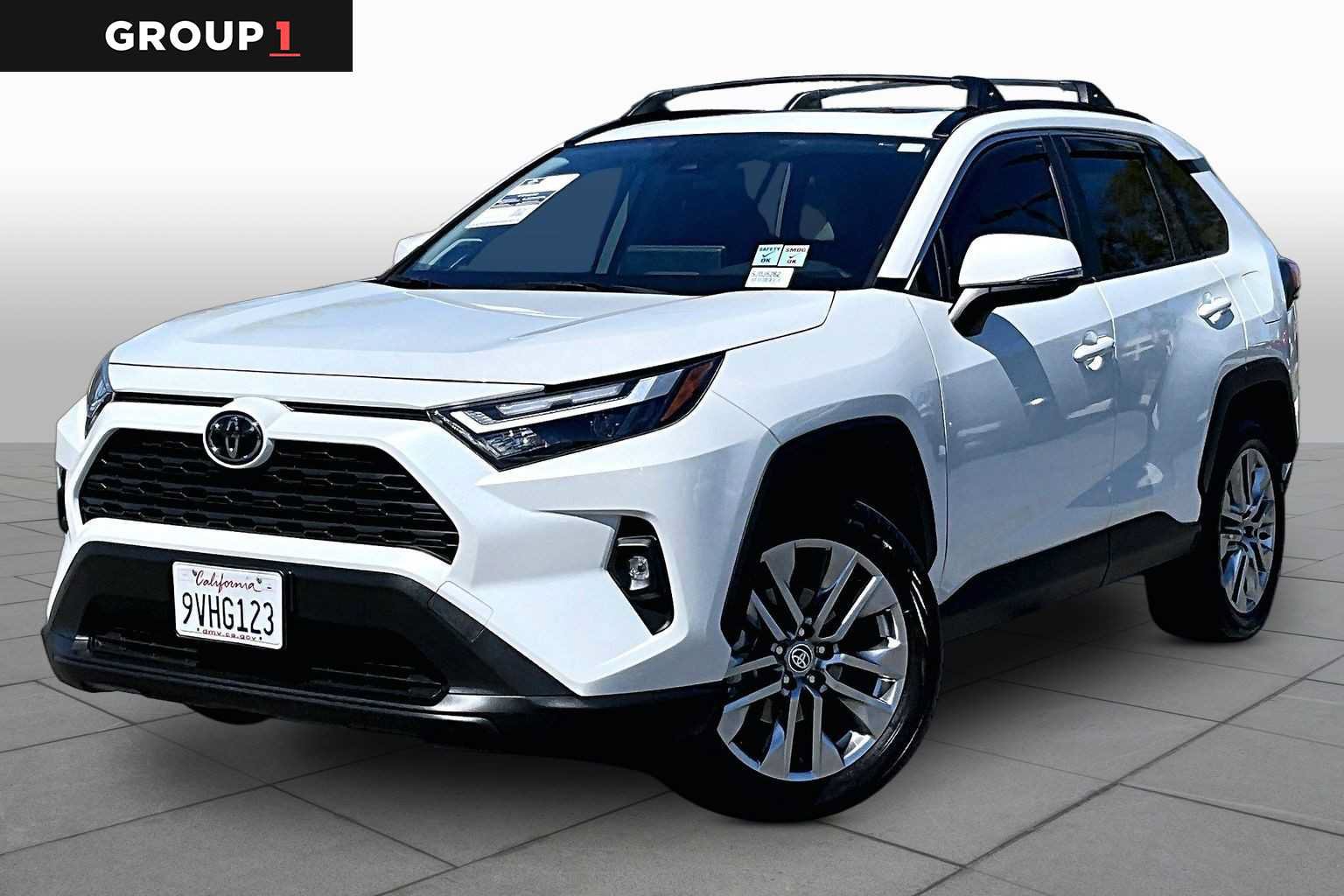 Used 2025 Toyota RAV4 XLE Premium FWD image 1