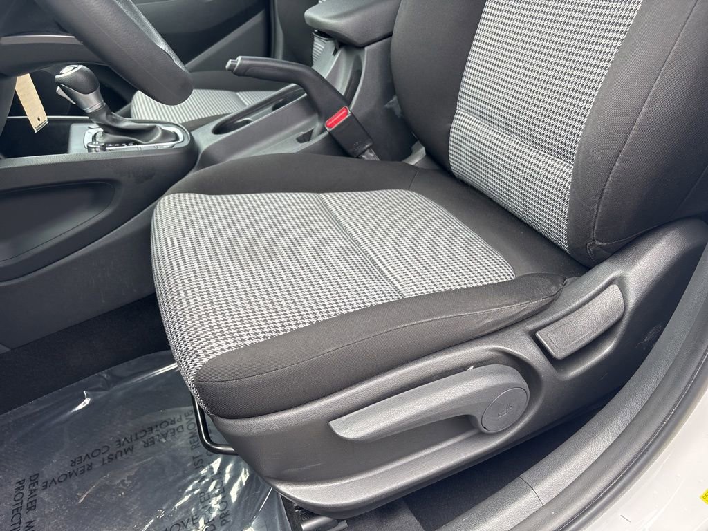 Used 2022 Hyundai Kona SE FWD image 12