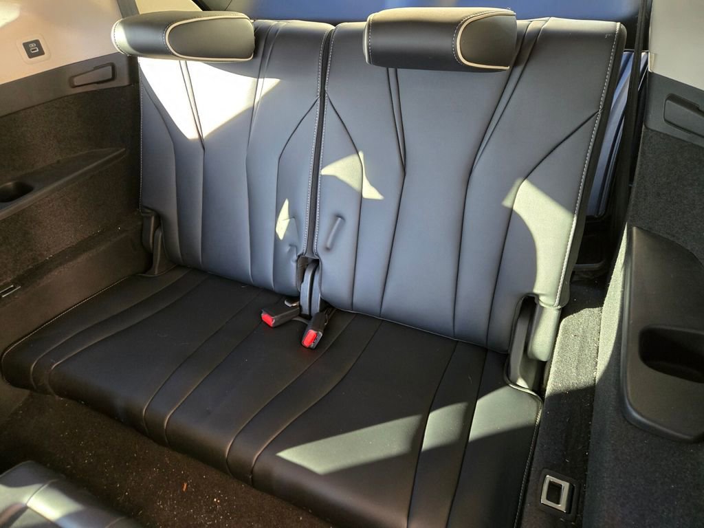 Certified 2023 Acura MDX SH-AWD w/ Advance Package image 8