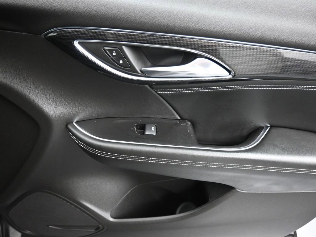 Used 2023 Buick Envision Preferred FWD image 41