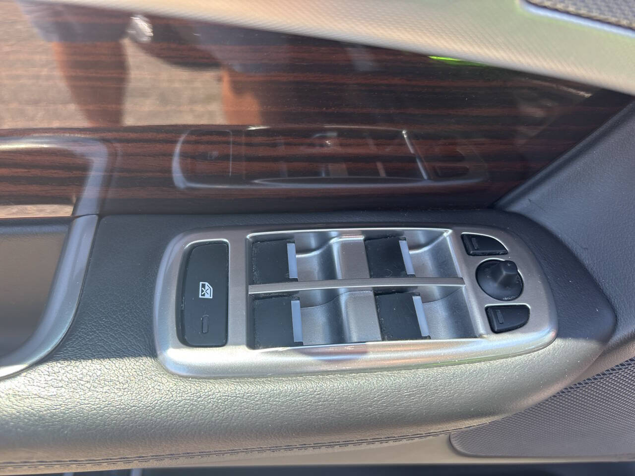 Used 2012 Jaguar XF Portfolio RWD image 20