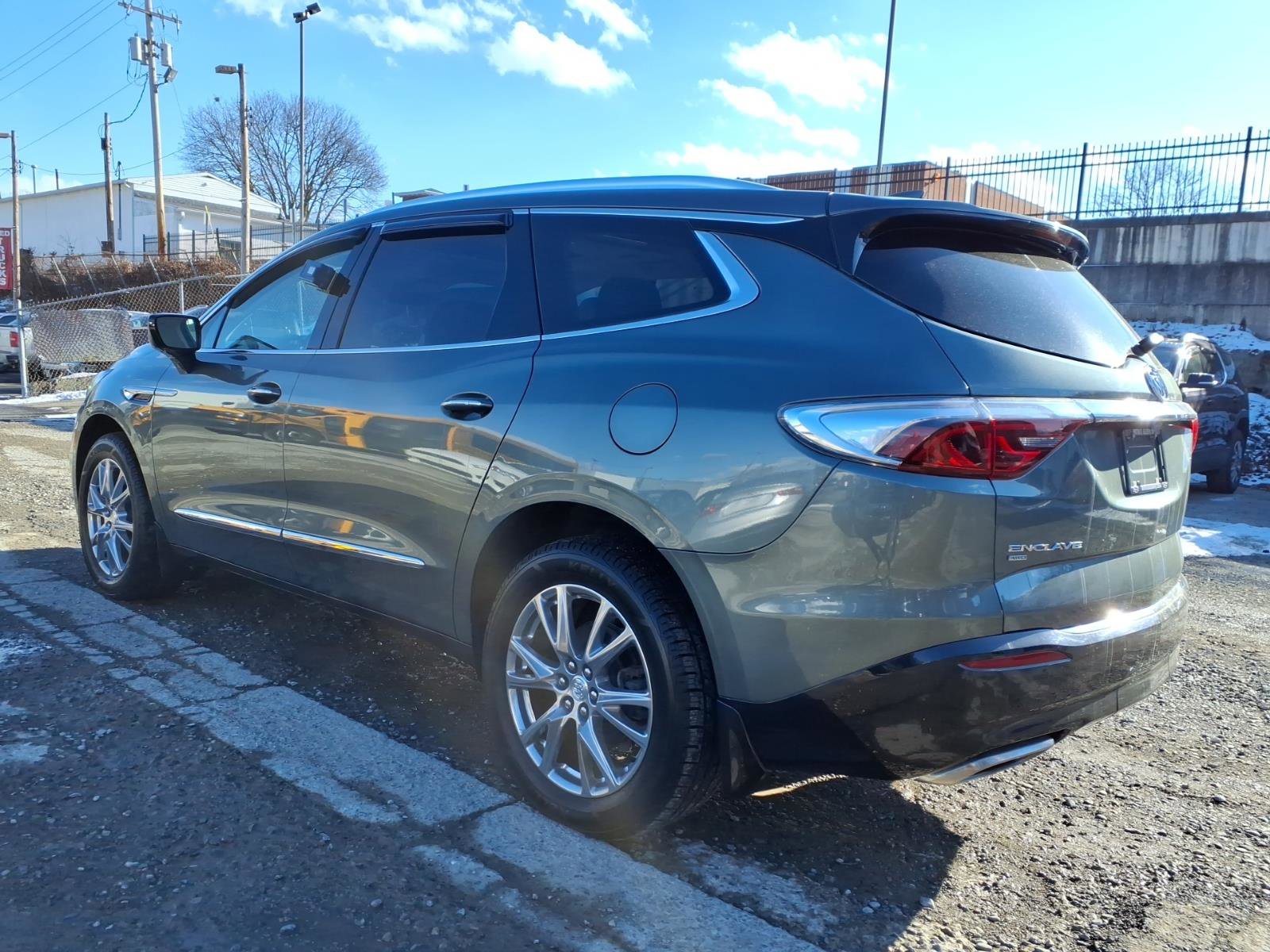 Used 2022 Buick Enclave Premium w/ Experience Buick Package image 5