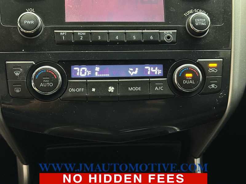 Used 2013 Nissan Altima 2.5 SV FWD image 32