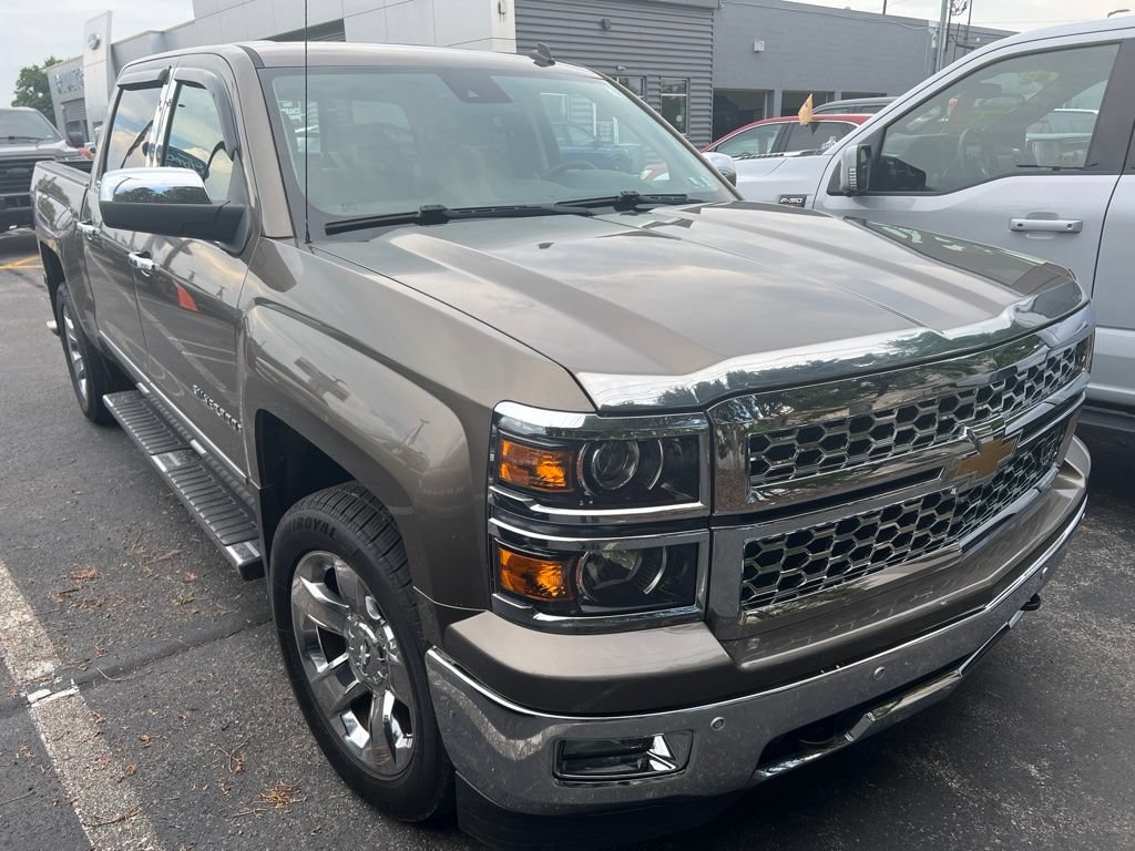 Used 2014 Chevrolet Silverado 1500 LTZ Z71 w/ LTZ Plus Package AWD/4WD image 4