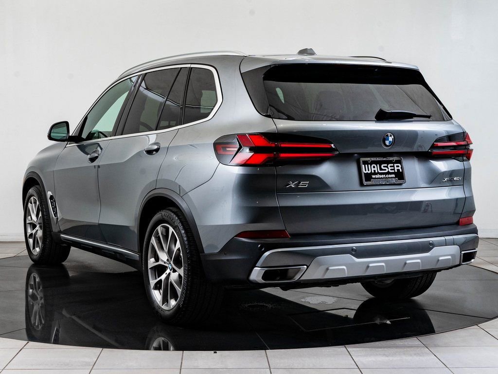 Certified 2025 BMW X5 xDrive40i w/ Climate Comfort Package image 6