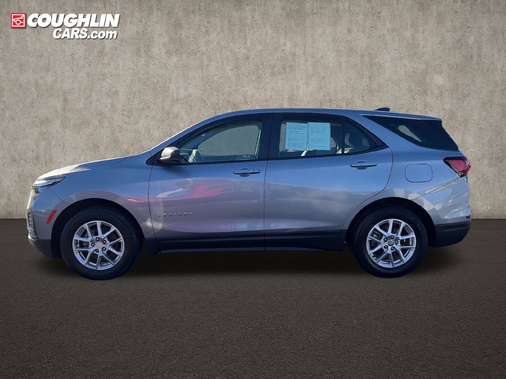 Used 2023 Chevrolet Equinox LS FWD image 4