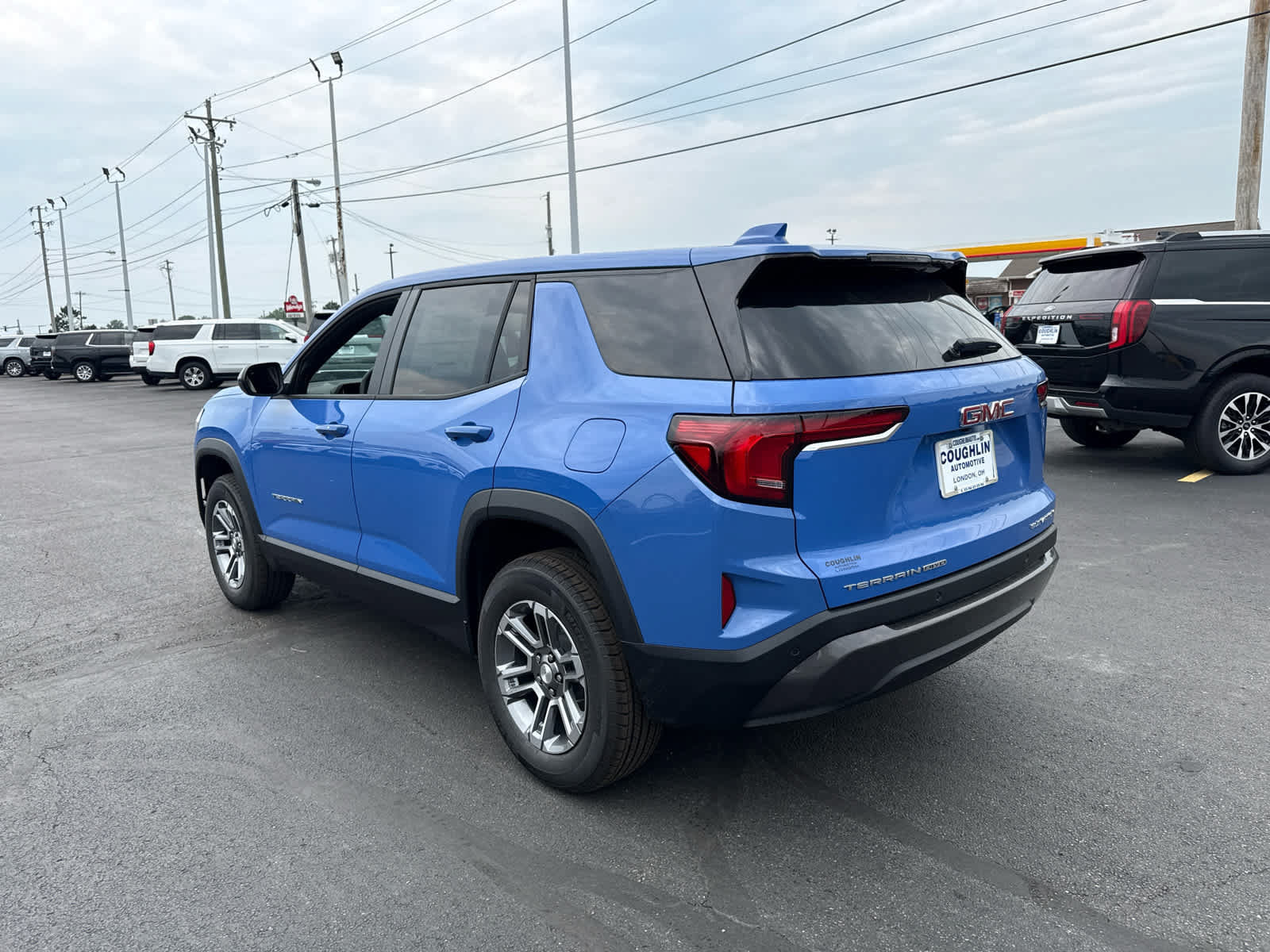 New 2027 GMC Terrain Elevation AWD/4WD image 3