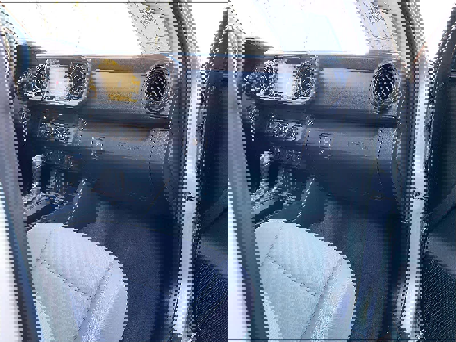 Used 2023 Toyota Tacoma SR image 18