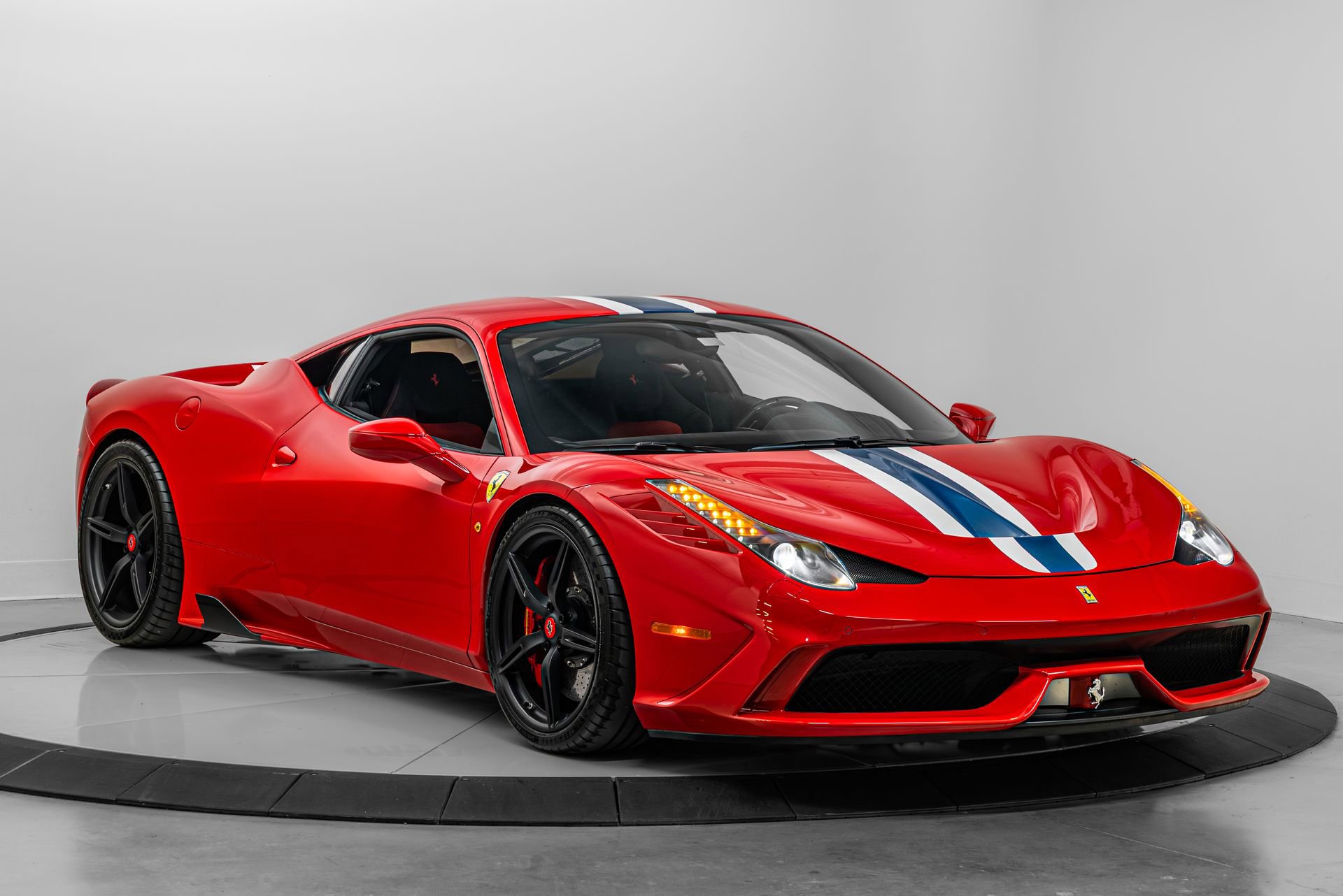 Certified 2015 Ferrari 458 Speciale Coupe RWD image 1