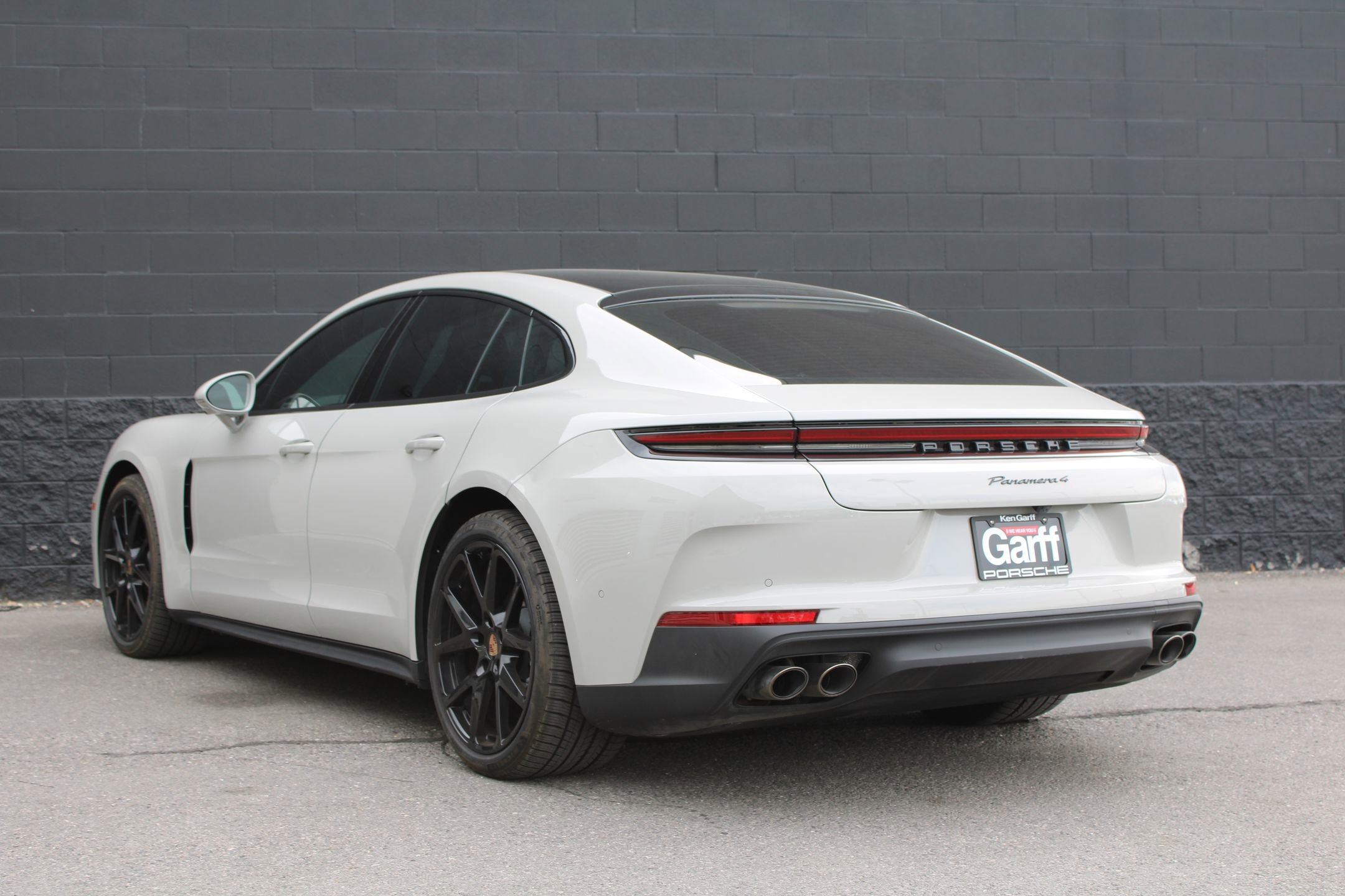Certified 2025 Porsche Panamera 4 image 3