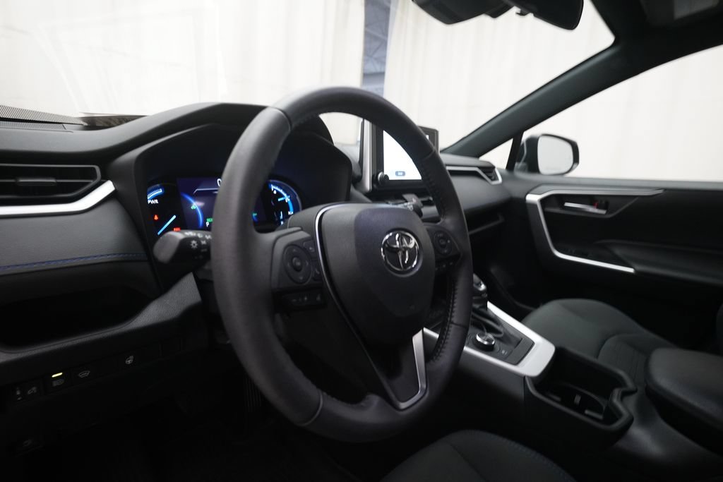 Used 2023 Toyota RAV4 SE w/ SE Grade Weather Package AWD/4WD image 8