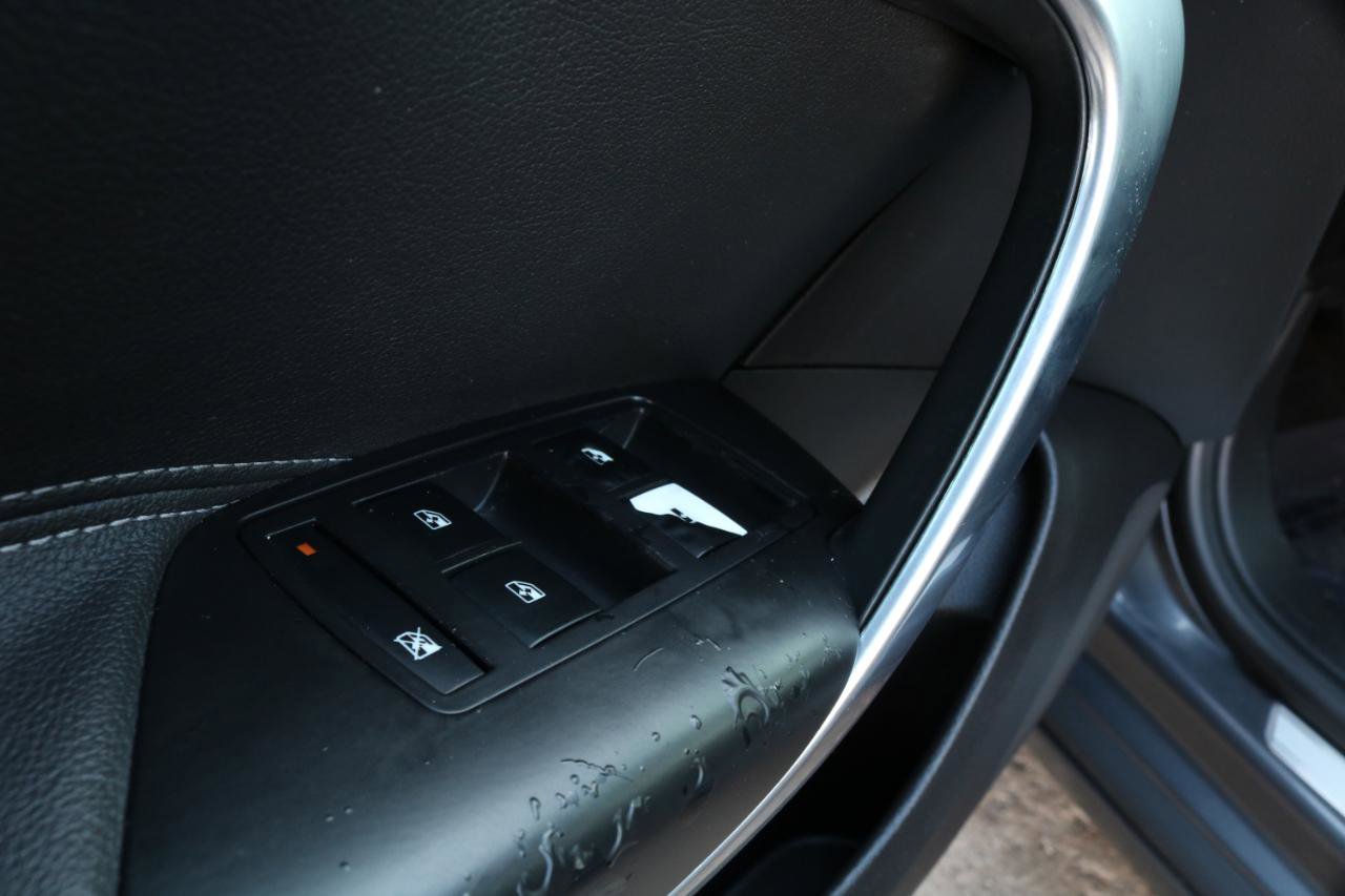 Used 2011 Buick Regal CXL w/ RL3 Preferred Equipment Group FWD image 15